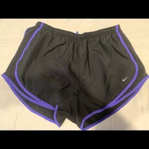 XL Nike Tempo Run Shorts